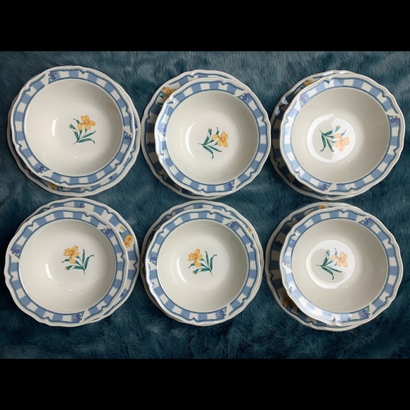 VTG Noritake dinnerware China set of 32 READ DESCR - Picture 3 of 8